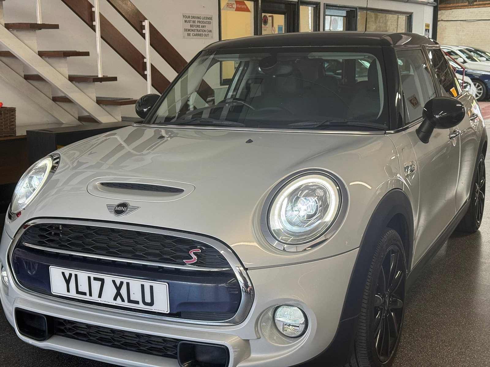 MINI Hatch 2.0 Cooper S Hatchback 5dr Petrol Manual Euro 6 (s/s) (192 ps) 5dr Manual 2017