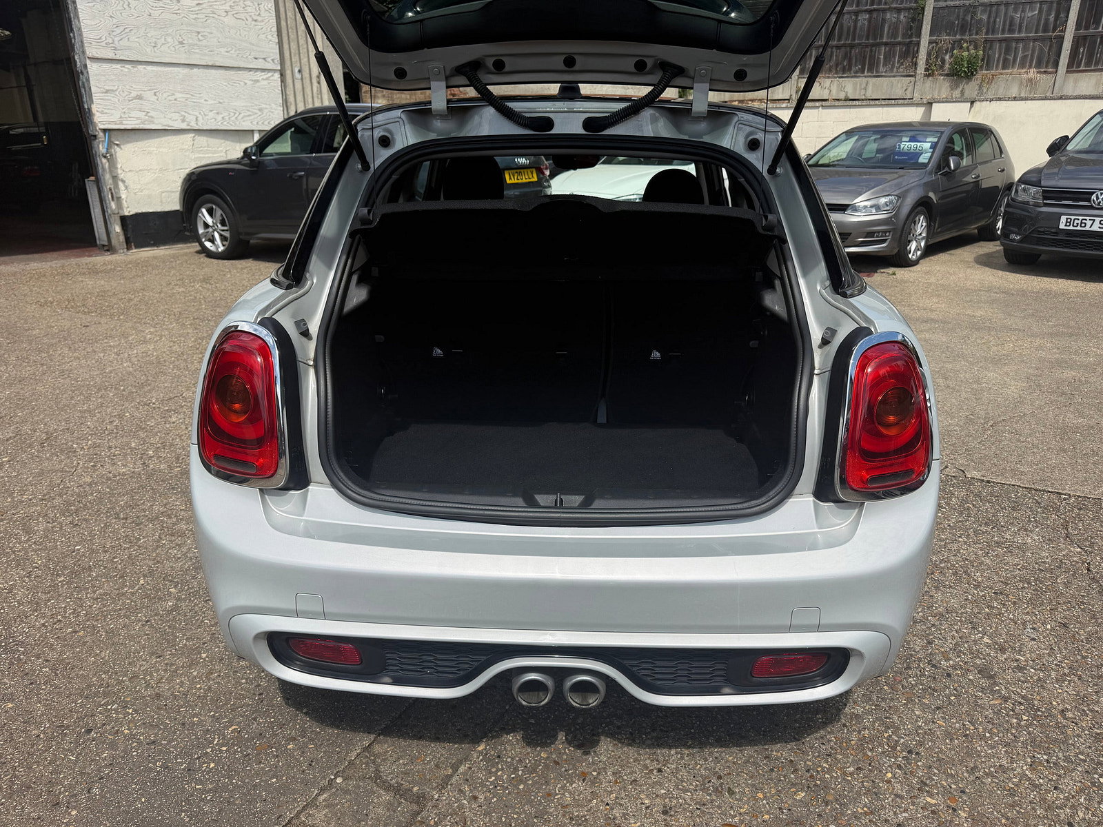 MINI Hatch 2.0 Cooper S Hatchback 5dr Petrol Manual Euro 6 (s/s) (192 ps) 5dr Manual 2017