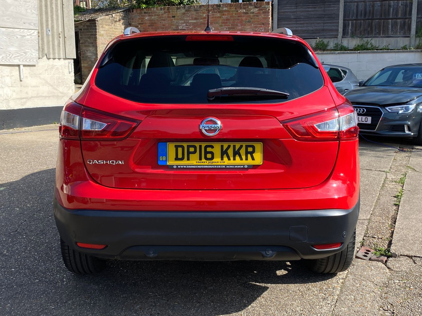 Nissan Qashqai 1.2 DIG-T Tekna SUV 5dr Petrol XTRON 2WD Euro 6 (s/s) (115 ps) 5dr Automatic 2016