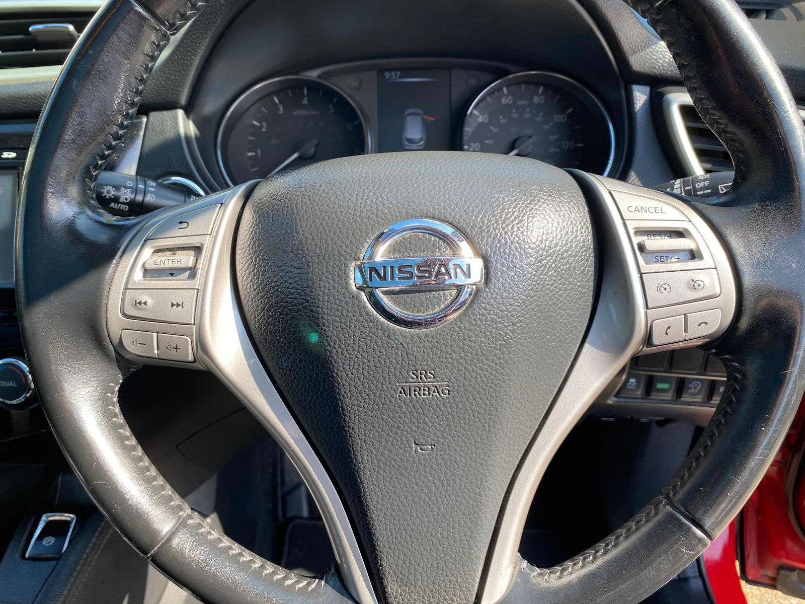 Nissan Qashqai 1.2 DIG-T Tekna SUV 5dr Petrol XTRON 2WD Euro 6 (s/s) (115 ps) 5dr Automatic 2016