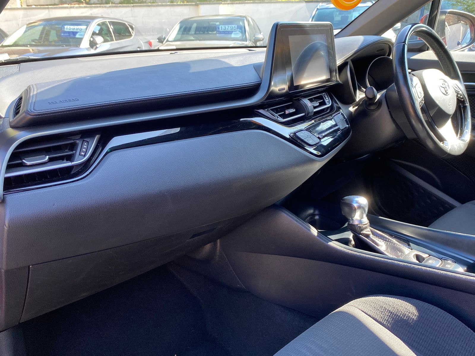 Toyota C-HR 1.8 VVT-h Icon SUV 5dr Petrol Hybrid CVT Euro 6 (s/s) (122 ps) 5dr Automatic 2018