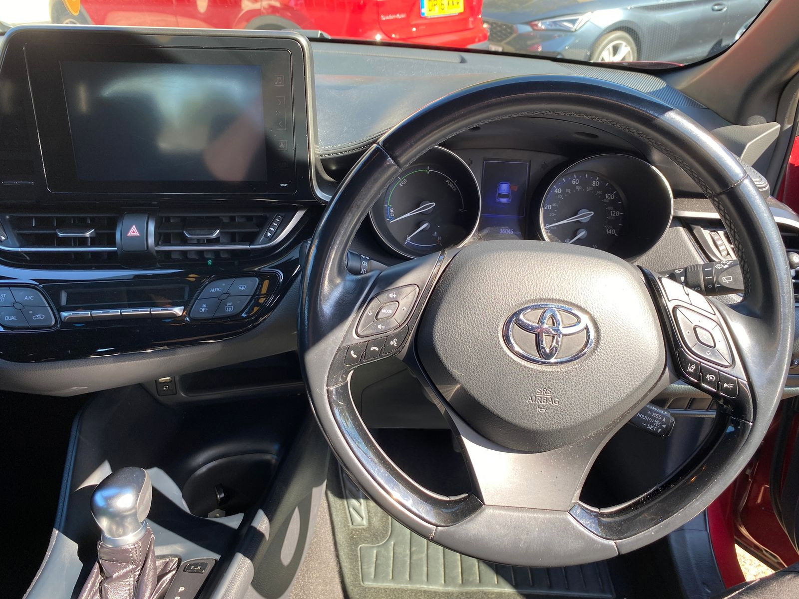 Toyota C-HR 1.8 VVT-h Icon SUV 5dr Petrol Hybrid CVT Euro 6 (s/s) (122 ps) 5dr Automatic 2018
