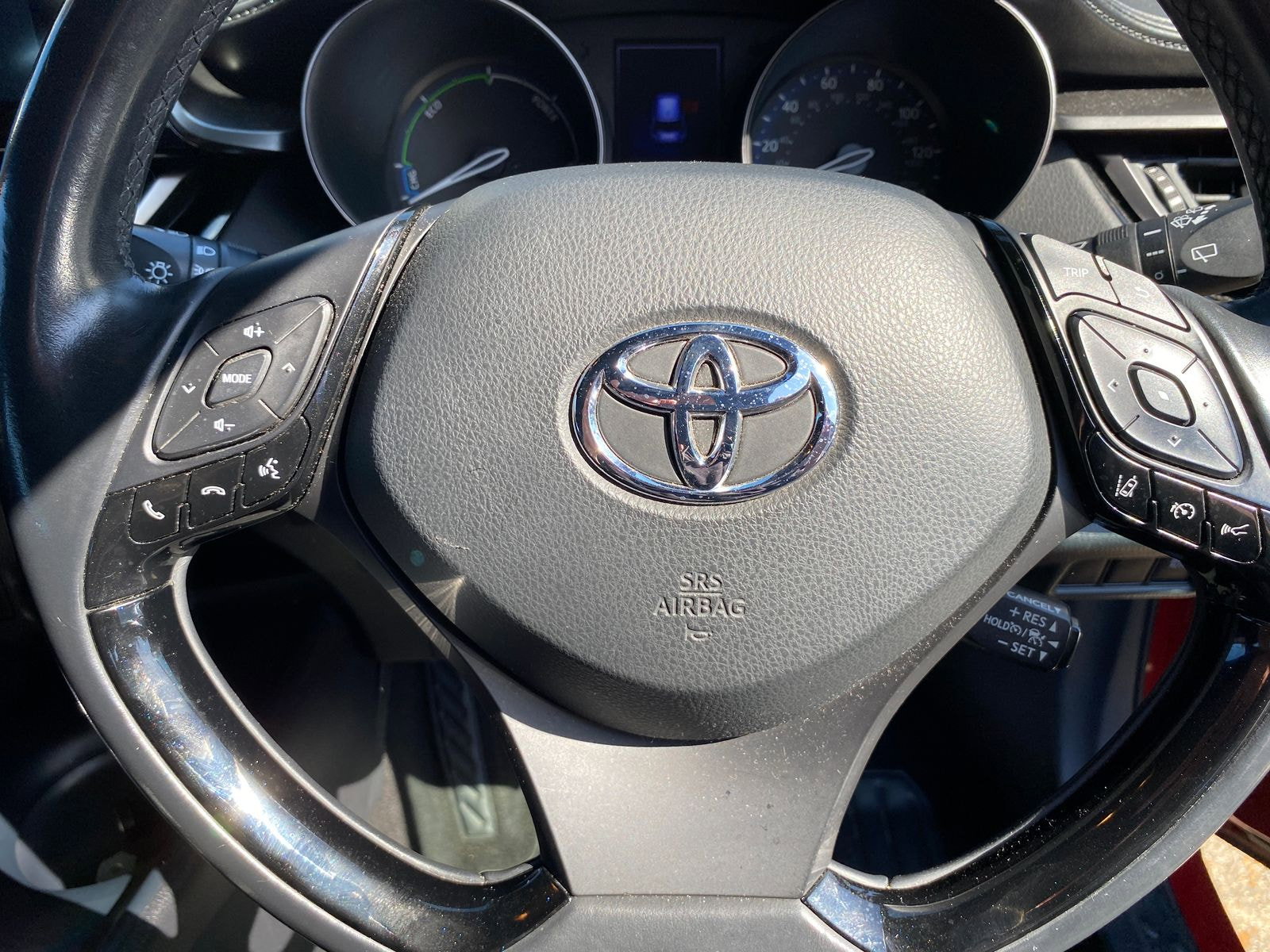 Toyota C-HR 1.8 VVT-h Icon SUV 5dr Petrol Hybrid CVT Euro 6 (s/s) (122 ps) 5dr Automatic 2018