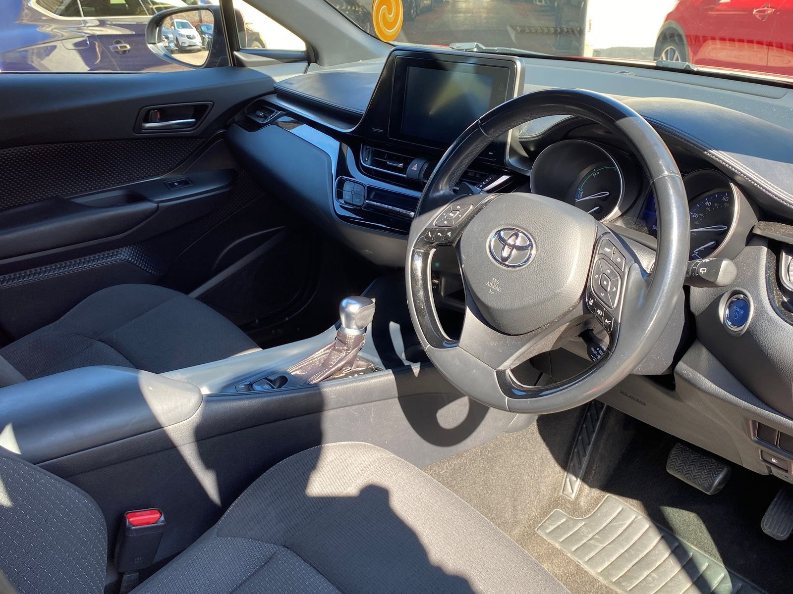Toyota C-HR 1.8 VVT-h Icon SUV 5dr Petrol Hybrid CVT Euro 6 (s/s) (122 ps) 5dr Automatic 2018
