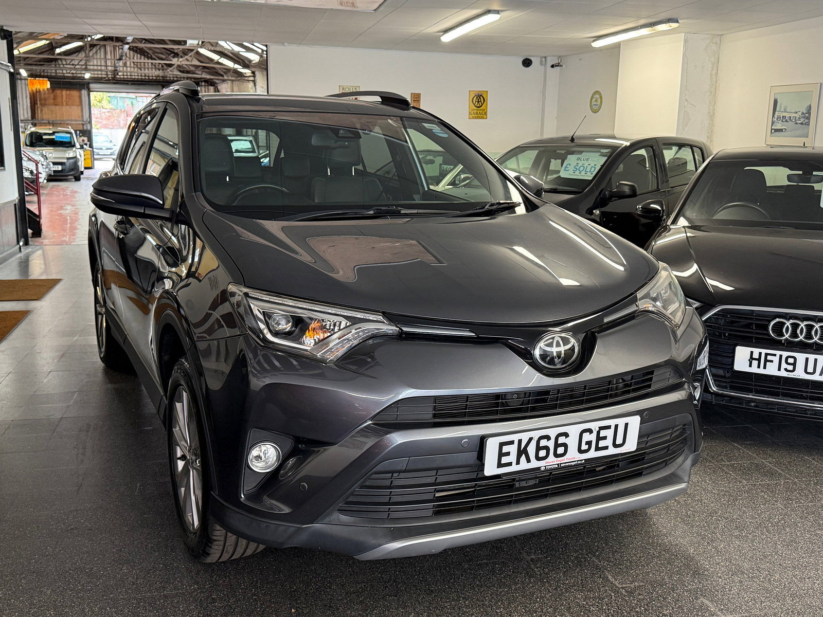 Toyota RAV4 2.0 V-Matic Excel SUV 5dr Petrol CVT 4WD Euro 6 (s/s) (Safety Sense, Nav) (151 ps) 5dr Automatic 2016