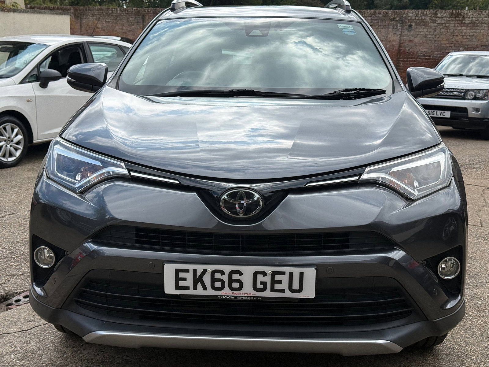 Toyota RAV4 2.0 V-Matic Excel SUV 5dr Petrol CVT 4WD Euro 6 (s/s) (Safety Sense, Nav) (151 ps) 5dr Automatic 2016