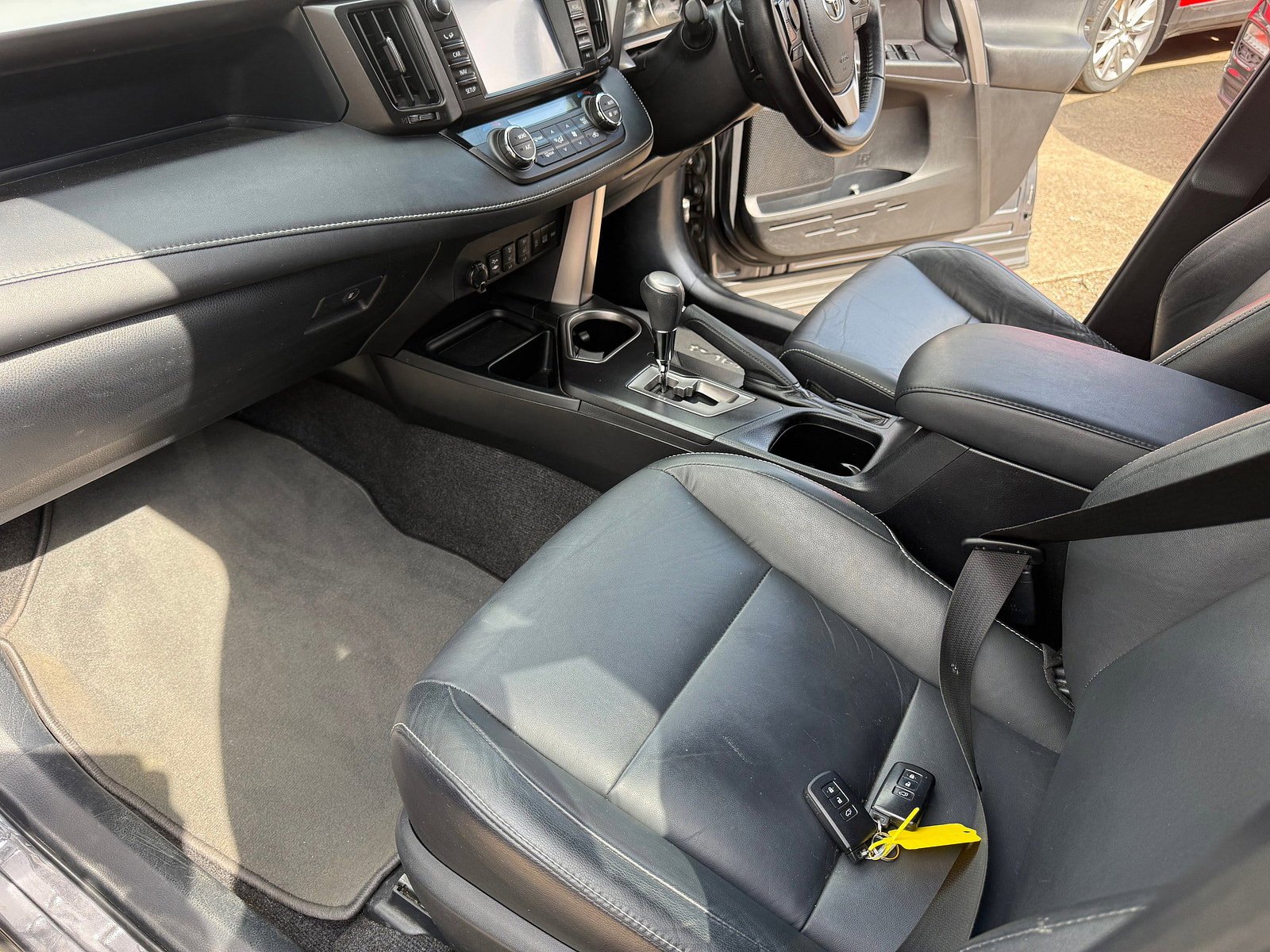 Toyota RAV4 2.0 V-Matic Excel SUV 5dr Petrol CVT 4WD Euro 6 (s/s) (Safety Sense, Nav) (151 ps) 5dr Automatic 2016
