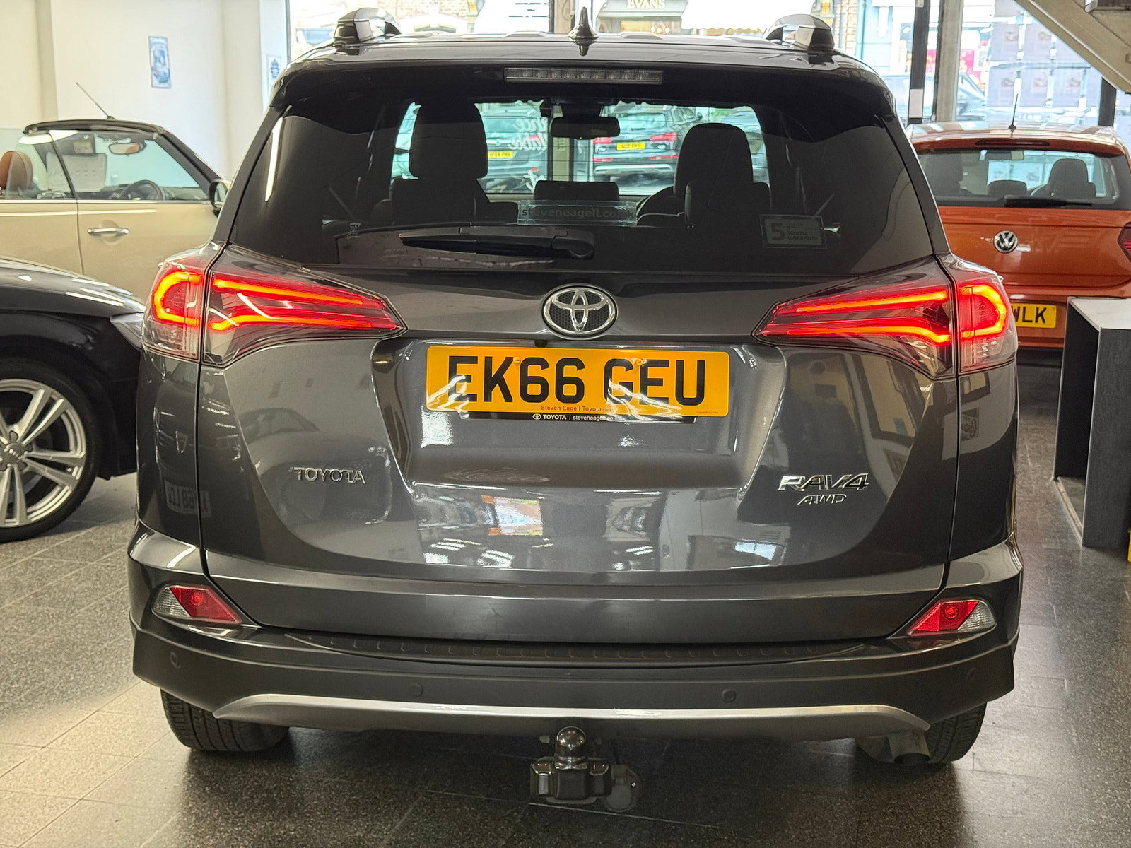 Toyota RAV4 2.0 V-Matic Excel SUV 5dr Petrol CVT 4WD Euro 6 (s/s) (Safety Sense, Nav) (151 ps) 5dr Automatic 2016