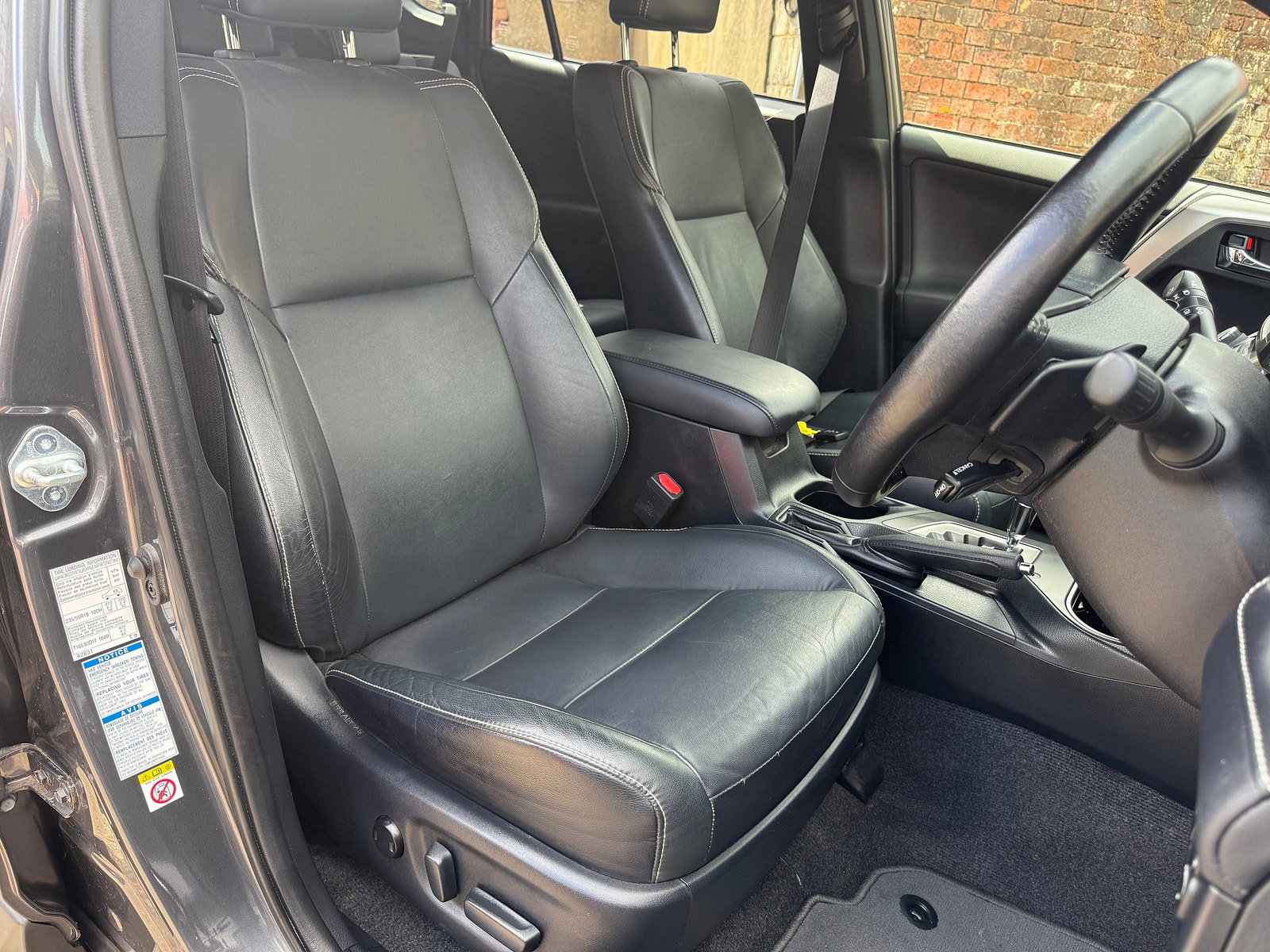 Toyota RAV4 2.0 V-Matic Excel SUV 5dr Petrol CVT 4WD Euro 6 (s/s) (Safety Sense, Nav) (151 ps) 5dr Automatic 2016