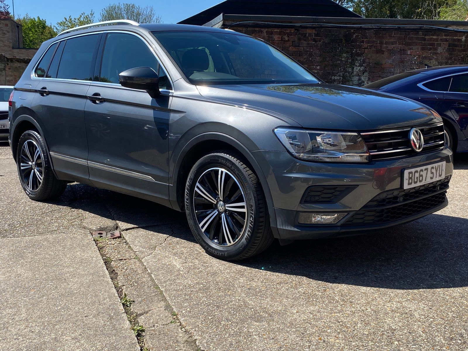 Volkswagen Tiguan 1.4 TSI SE Navigation SUV 5dr Petrol Manual Euro 6 (s/s) (150 ps) 5dr Manual 2017