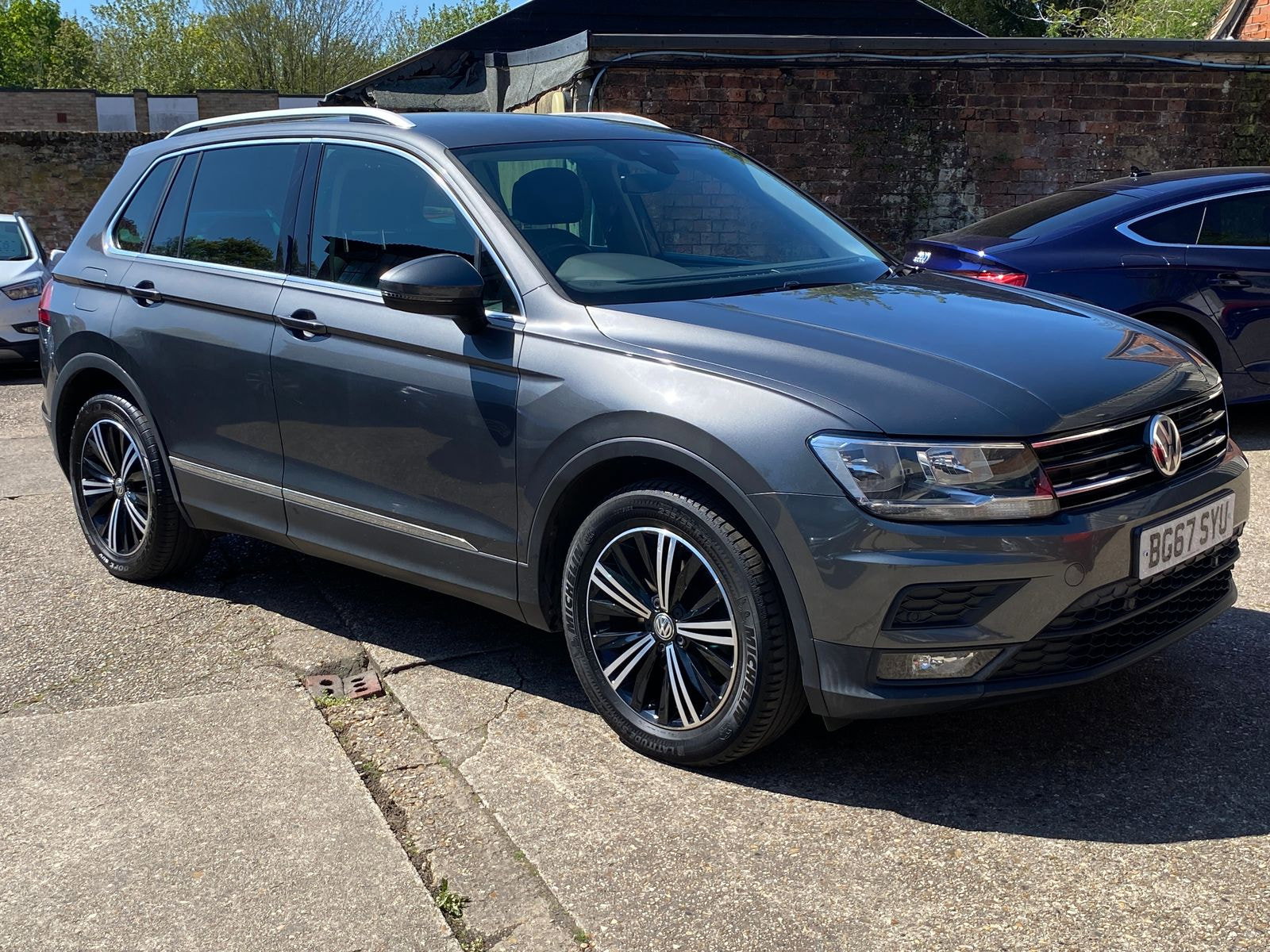 Volkswagen Tiguan 1.4 TSI SE Navigation SUV 5dr Petrol Manual Euro 6 (s/s) (150 ps) 5dr Manual 2017
