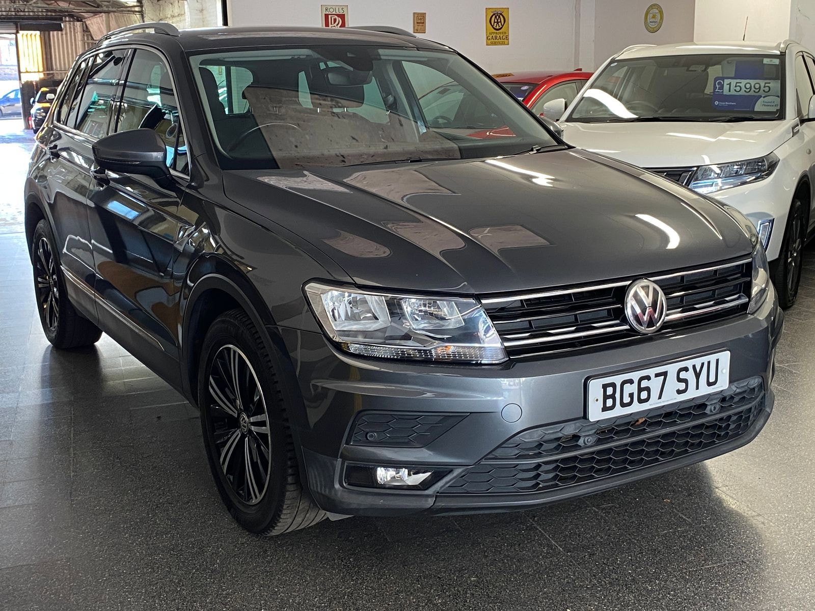 Volkswagen Tiguan 1.4 TSI SE Navigation SUV 5dr Petrol Manual Euro 6 (s/s) (150 ps) 5dr Manual 2017
