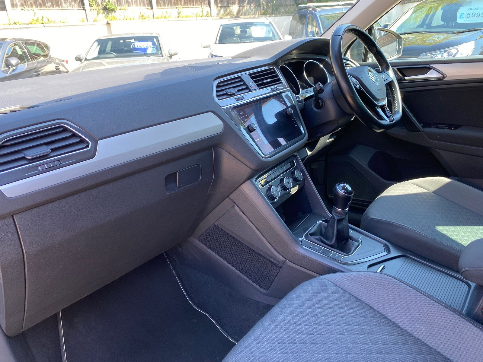 Volkswagen Tiguan 1.4 TSI SE Navigation SUV 5dr Petrol Manual Euro 6 (s/s) (150 ps) 5dr Manual 2017