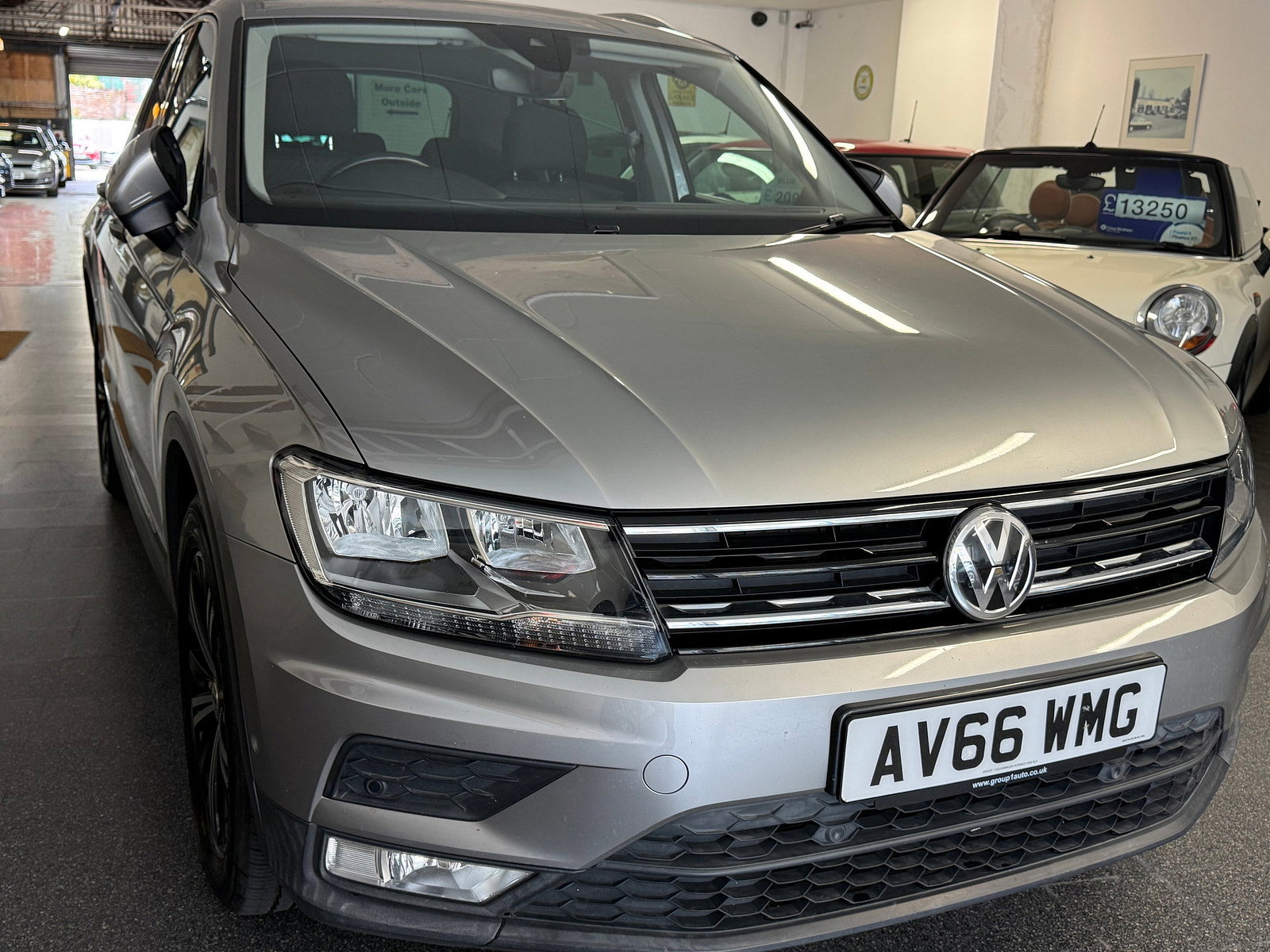 Volkswagen Tiguan 2.0 TDI BlueMotion Tech SE Navigation SUV 5dr Diesel Manual 4Motion Euro 6 (s/s) (150 ps) 5dr Manual 2016
