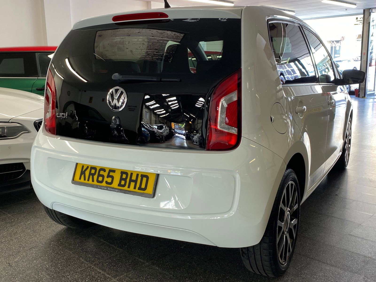 Volkswagen up! 1.0 Street up! Hatchback 5dr Petrol Manual Euro 6 (75 ps) 5dr Manual 2015