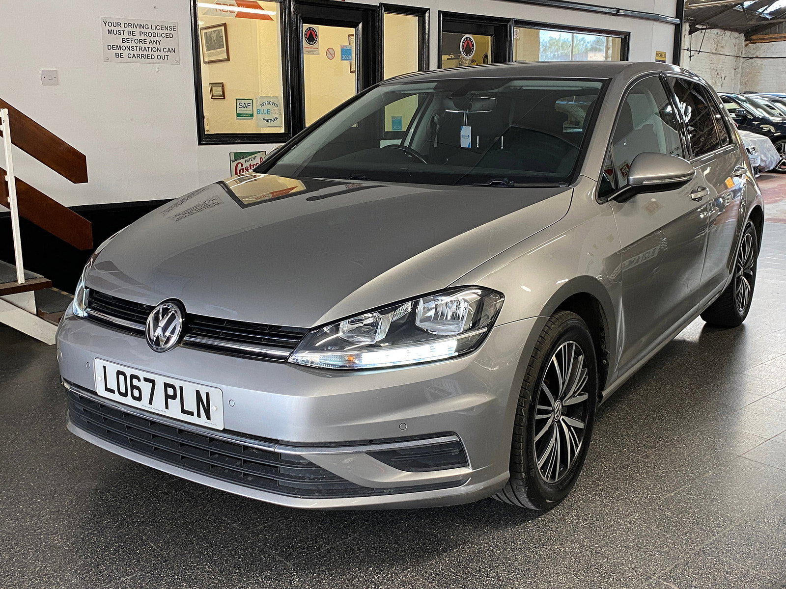 Volkswagen Golf 1.4 TSI BlueMotion Tech SE Nav Hatchback 5dr Petrol DSG Euro 6 (s/s) (125 ps) 5dr Automatic 2018