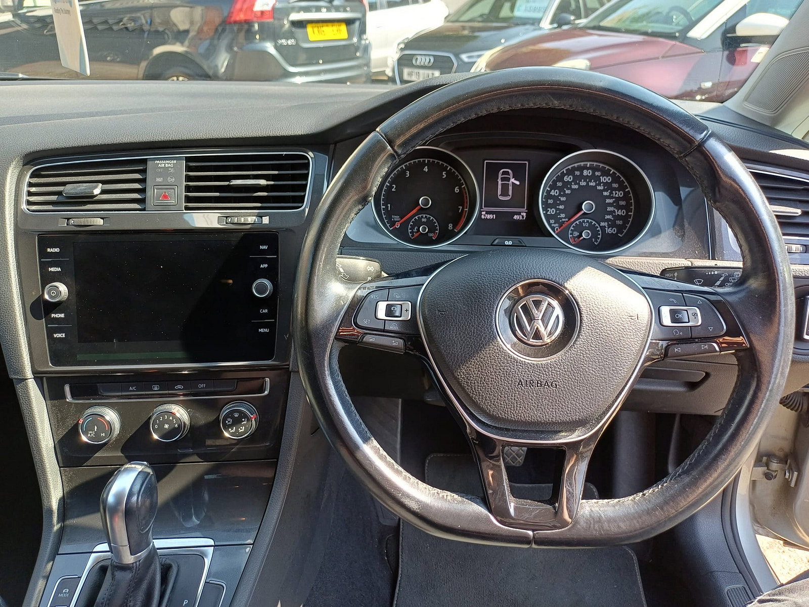 Volkswagen Golf 1.4 TSI BlueMotion Tech SE Nav Hatchback 5dr Petrol DSG Euro 6 (s/s) (125 ps) 5dr Automatic 2018