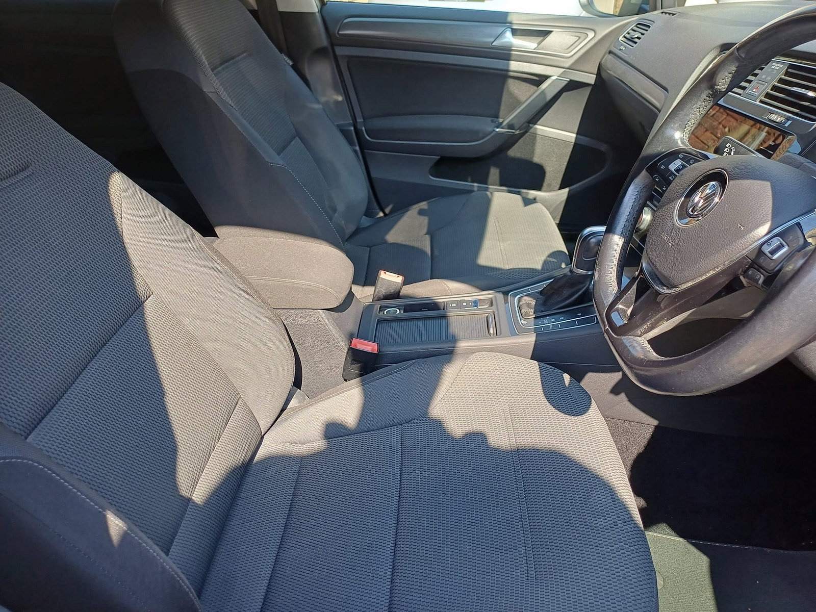 Volkswagen Golf 1.4 TSI BlueMotion Tech SE Nav Hatchback 5dr Petrol DSG Euro 6 (s/s) (125 ps) 5dr Automatic 2018