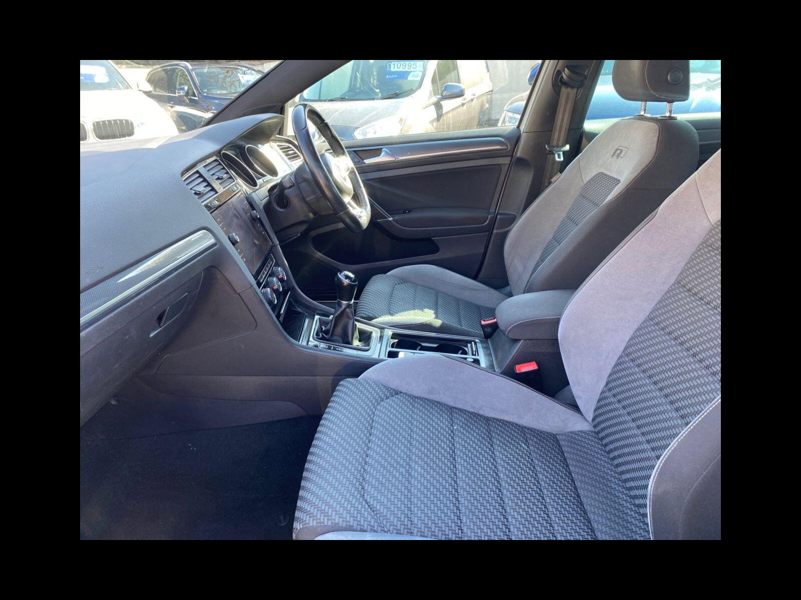 Volkswagen Golf 1.5 TSI EVO R-Line Hatchback 5dr Petrol Manual Euro 6 (s/s) (150 ps) Petrol/Excellent Service History 5dr Manual 2019