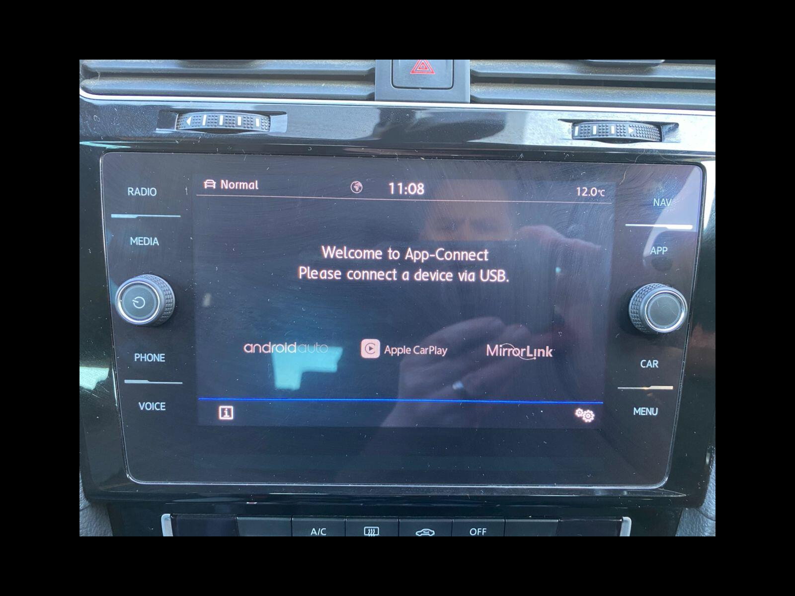 Volkswagen Golf 1.5 TSI EVO R-Line Hatchback 5dr Petrol Manual Euro 6 (s/s) (150 ps) Petrol/Excellent Service History 5dr Manual 2019