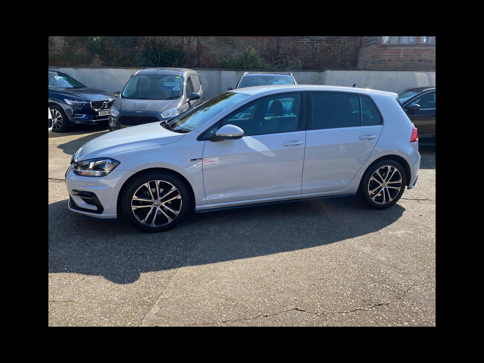 Volkswagen Golf 1.5 TSI EVO R-Line Hatchback 5dr Petrol Manual Euro 6 (s/s) (150 ps) Petrol/Excellent Service History 5dr Manual 2019