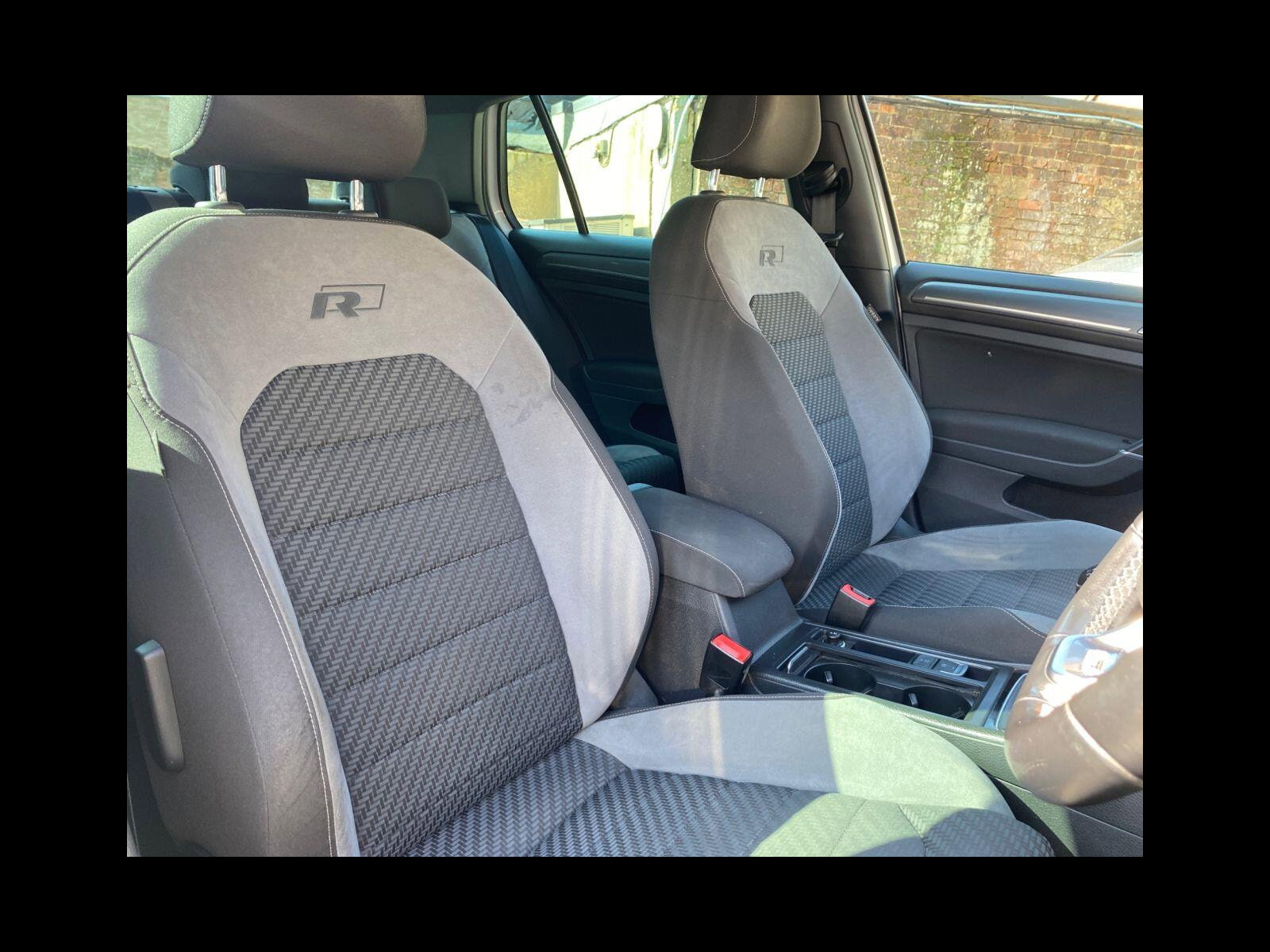 Volkswagen Golf 1.5 TSI EVO R-Line Hatchback 5dr Petrol Manual Euro 6 (s/s) (150 ps) Petrol/Excellent Service History 5dr Manual 2019