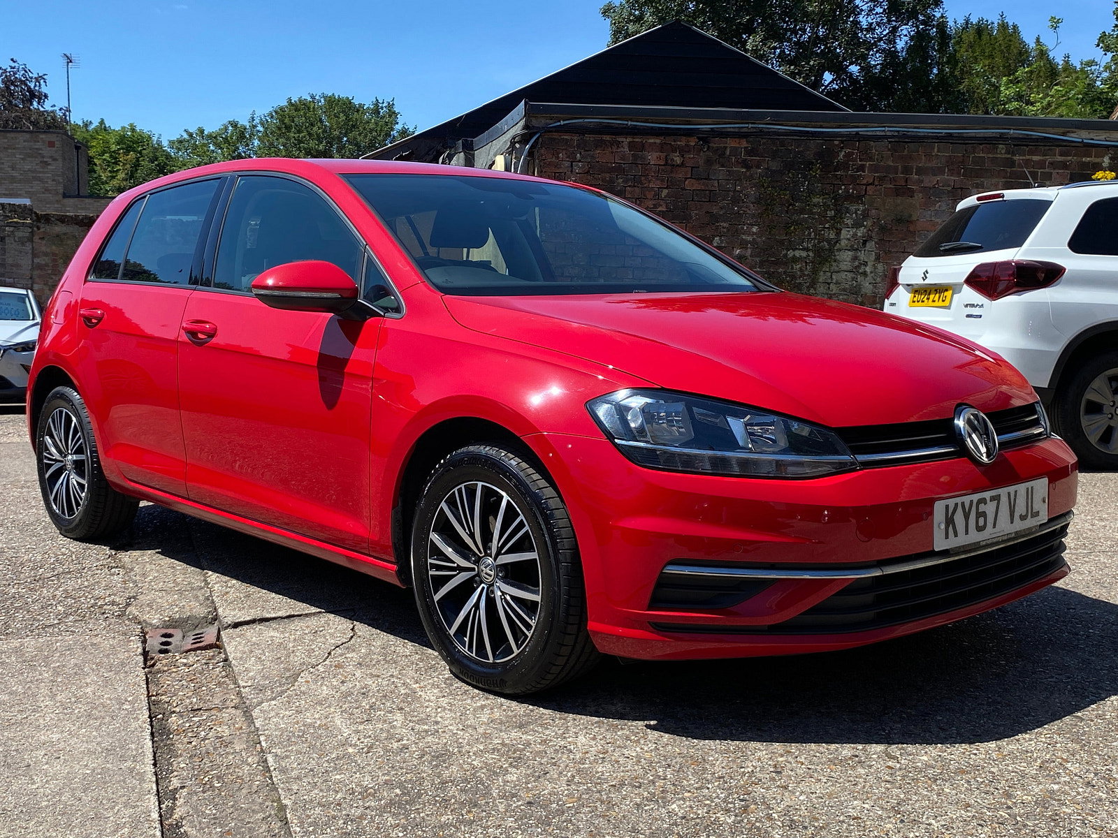 Volkswagen Golf 1.0 TSI SE Nav Hatchback 5dr Petrol Manual Euro 6 (s/s) (110 bhp) 5dr Manual 2017