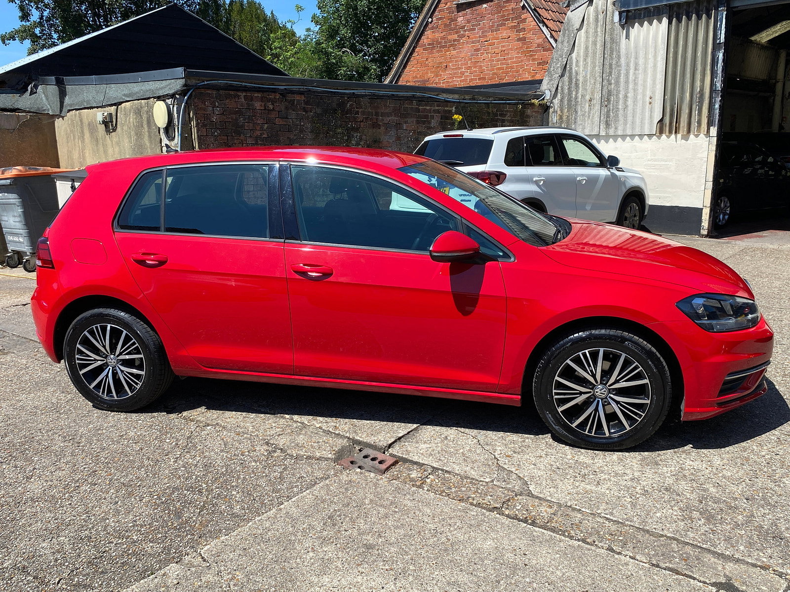 Volkswagen Golf 1.0 TSI SE Nav Hatchback 5dr Petrol Manual Euro 6 (s/s) (110 bhp) 5dr Manual 2017