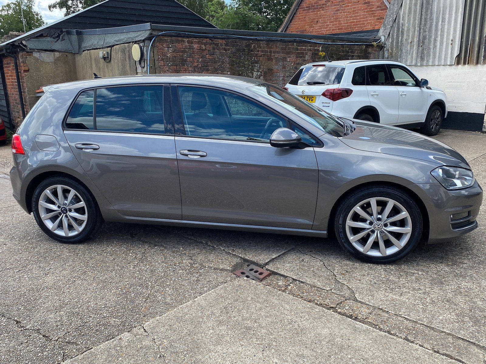 Volkswagen Golf 2.0 TDI BlueMotion Tech GT Hatchback 5dr Diesel DSG Euro 5 (s/s) (150 ps) 5dr Automatic 2014