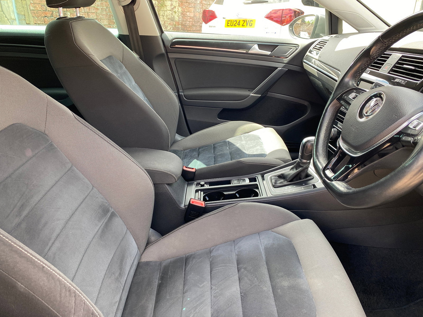 Volkswagen Golf 2.0 TDI BlueMotion Tech GT Hatchback 5dr Diesel DSG Euro 5 (s/s) (150 ps) 5dr Automatic 2014
