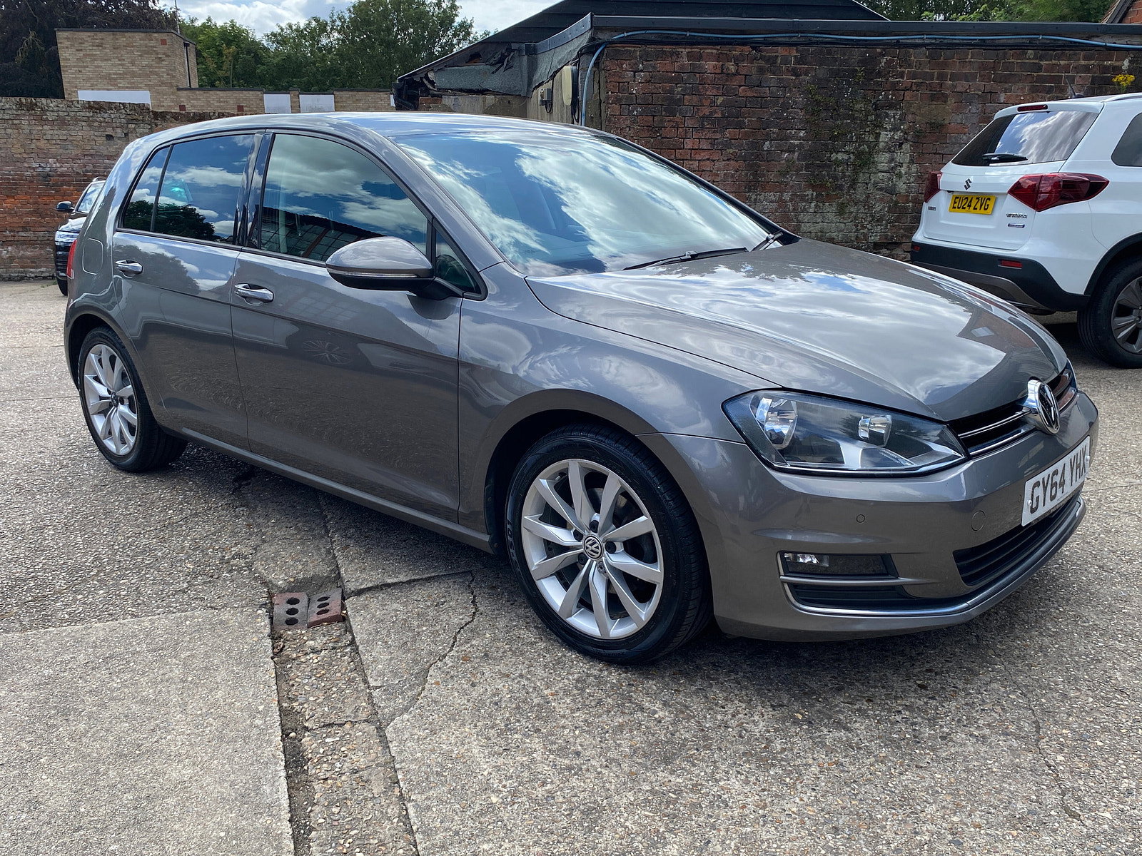 Volkswagen Golf 2.0 TDI BlueMotion Tech GT Hatchback 5dr Diesel DSG Euro 5 (s/s) (150 ps) 5dr Automatic 2014