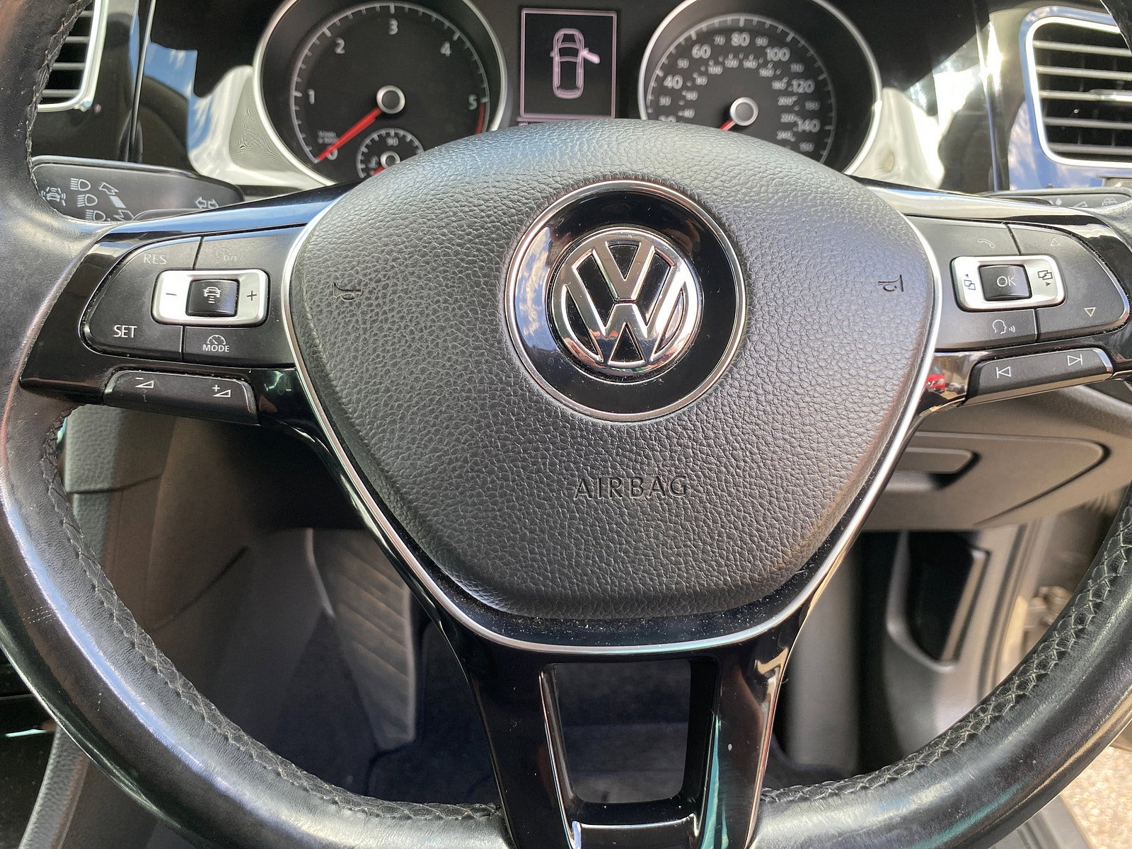 Volkswagen Golf 2.0 TDI BlueMotion Tech GT Hatchback 5dr Diesel DSG Euro 5 (s/s) (150 ps) 5dr Automatic 2014