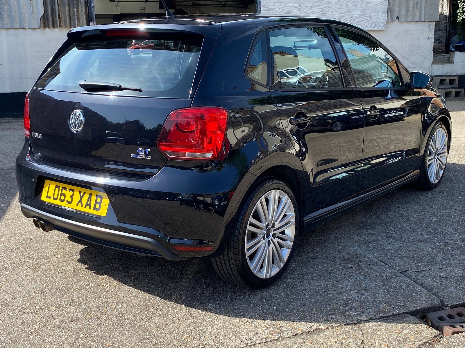 Volkswagen Polo 1.4 TSI BlueMotion Tech ACT BlueGT Hatchback 5dr Petrol Manual Euro 5 (s/s) (140 ps) 5dr Manual 2014