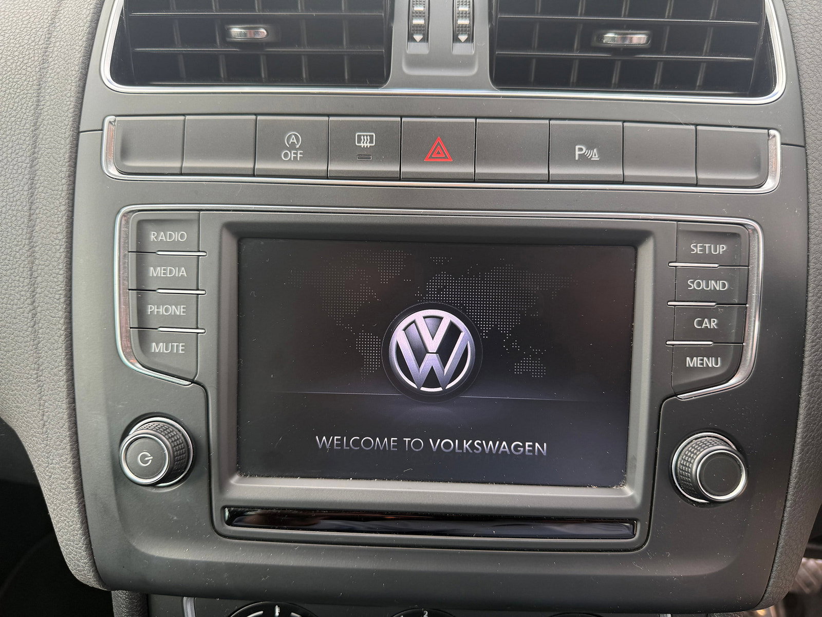 Volkswagen Polo 1.0 TSI SEL Hatchback 5dr Petrol Manual Euro 6 (s/s) (110 bhp) 5dr Manual 2017