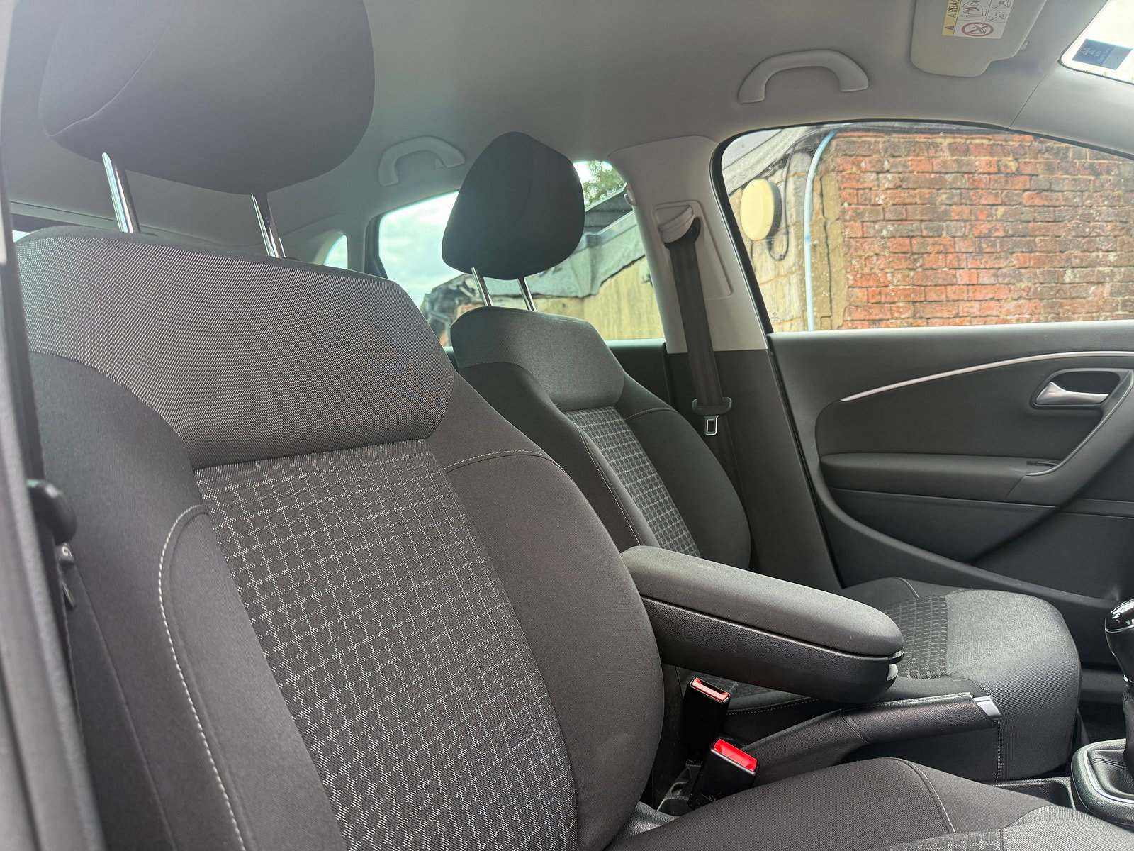 Volkswagen Polo 1.0 TSI SEL Hatchback 5dr Petrol Manual Euro 6 (s/s) (110 bhp) 5dr Manual 2017