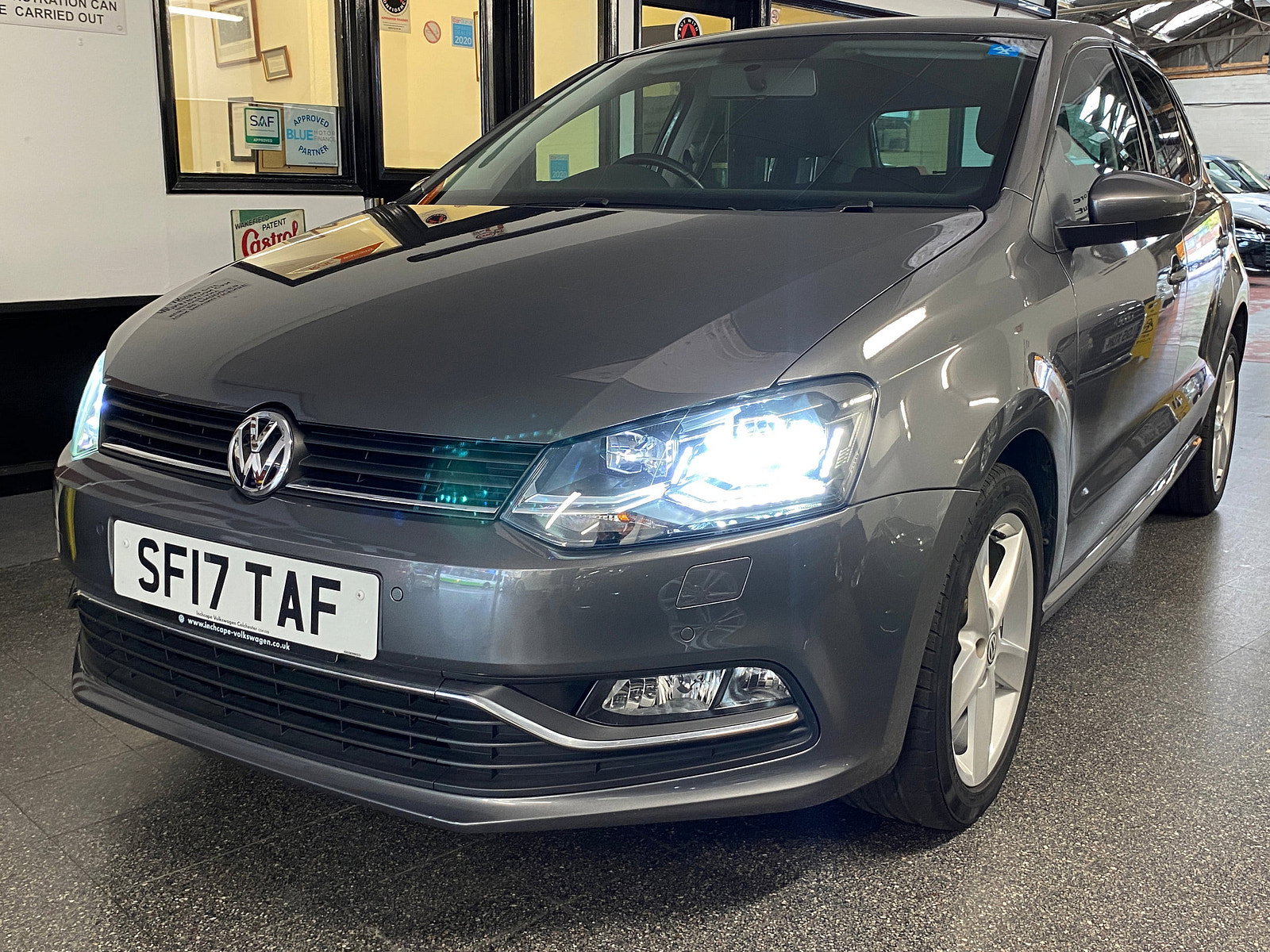 Volkswagen Polo 1.0 TSI SEL Hatchback 5dr Petrol Manual Euro 6 (s/s) (110 bhp) 5dr Manual 2017