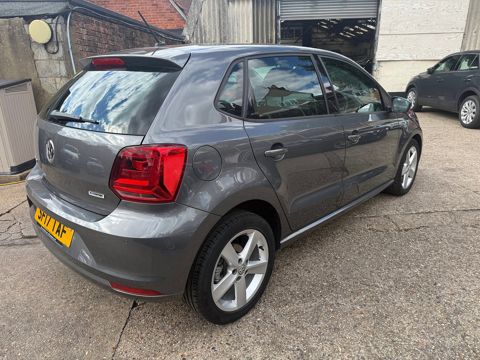 Volkswagen Polo 1.0 TSI SEL Hatchback 5dr Petrol Manual Euro 6 (s/s) (110 bhp) 5dr Manual 2017