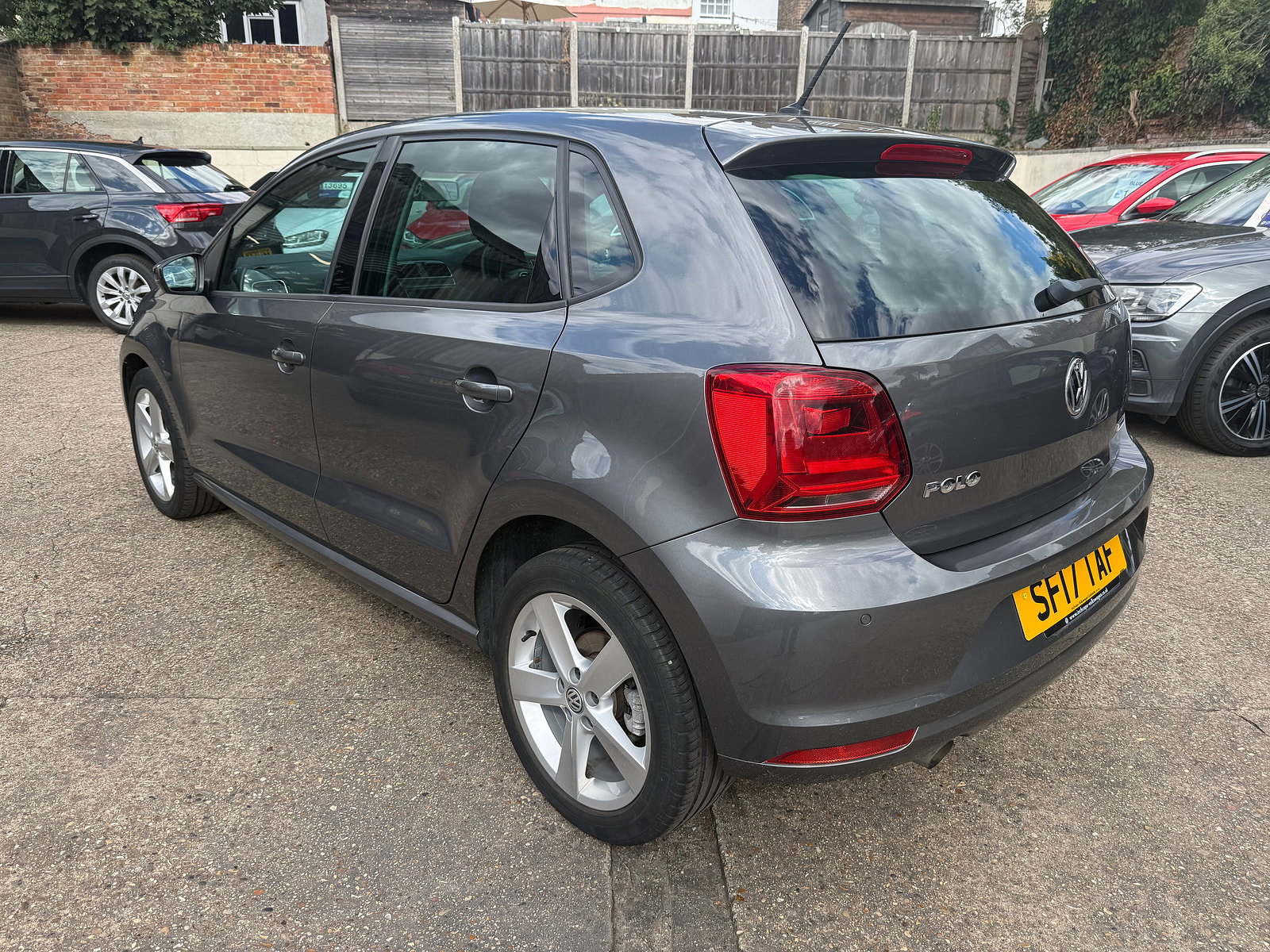 Volkswagen Polo 1.0 TSI SEL Hatchback 5dr Petrol Manual Euro 6 (s/s) (110 bhp) 5dr Manual 2017