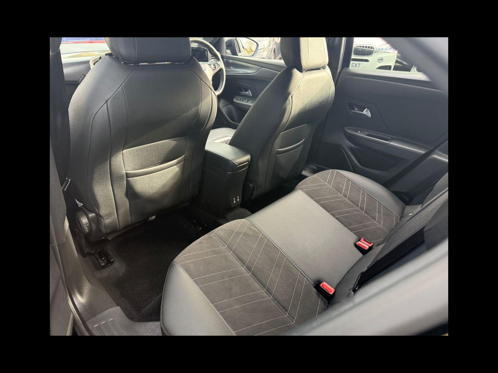 Vauxhall Mokka 1.2 Turbo Ultimate SUV 5dr Petrol Manual Euro 6 (s/s) (136 ps) 5dr Manual 2023