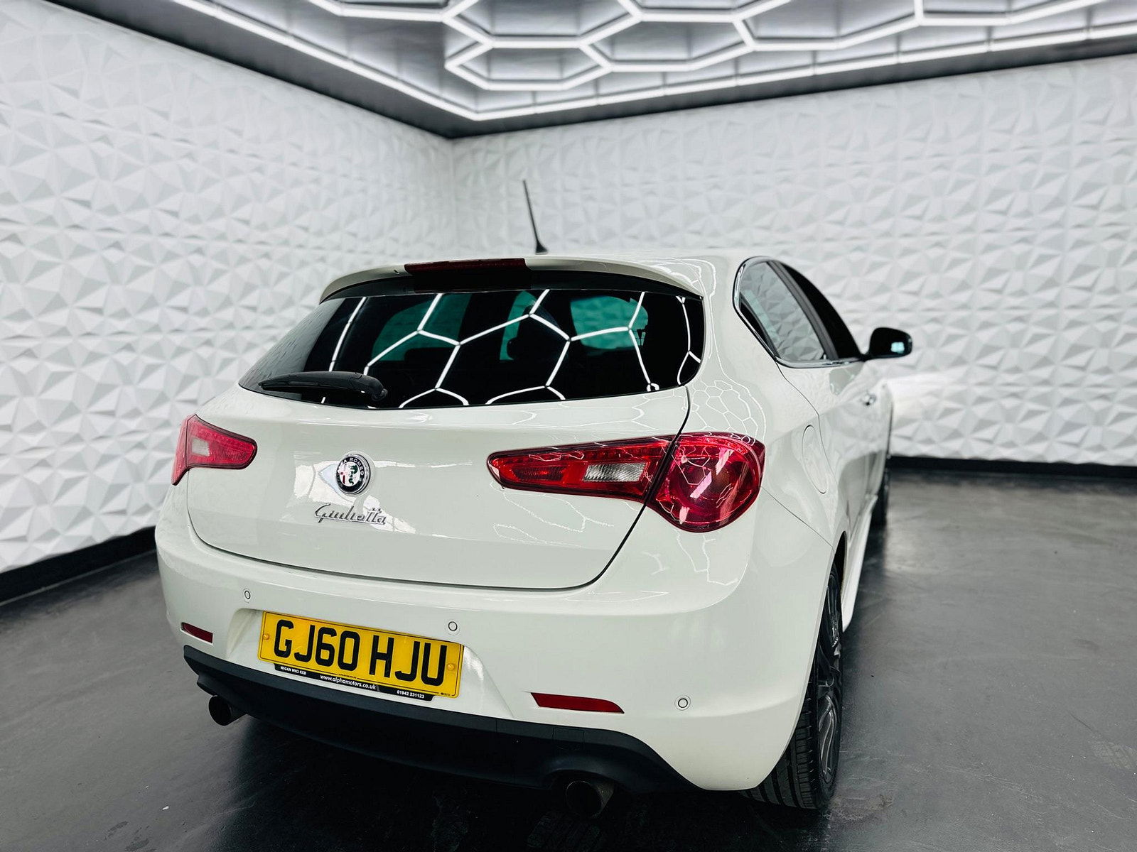 Alfa Romeo Giulietta 1750 TBi Cloverleaf Euro 5 5dr 5dr Manual 2010