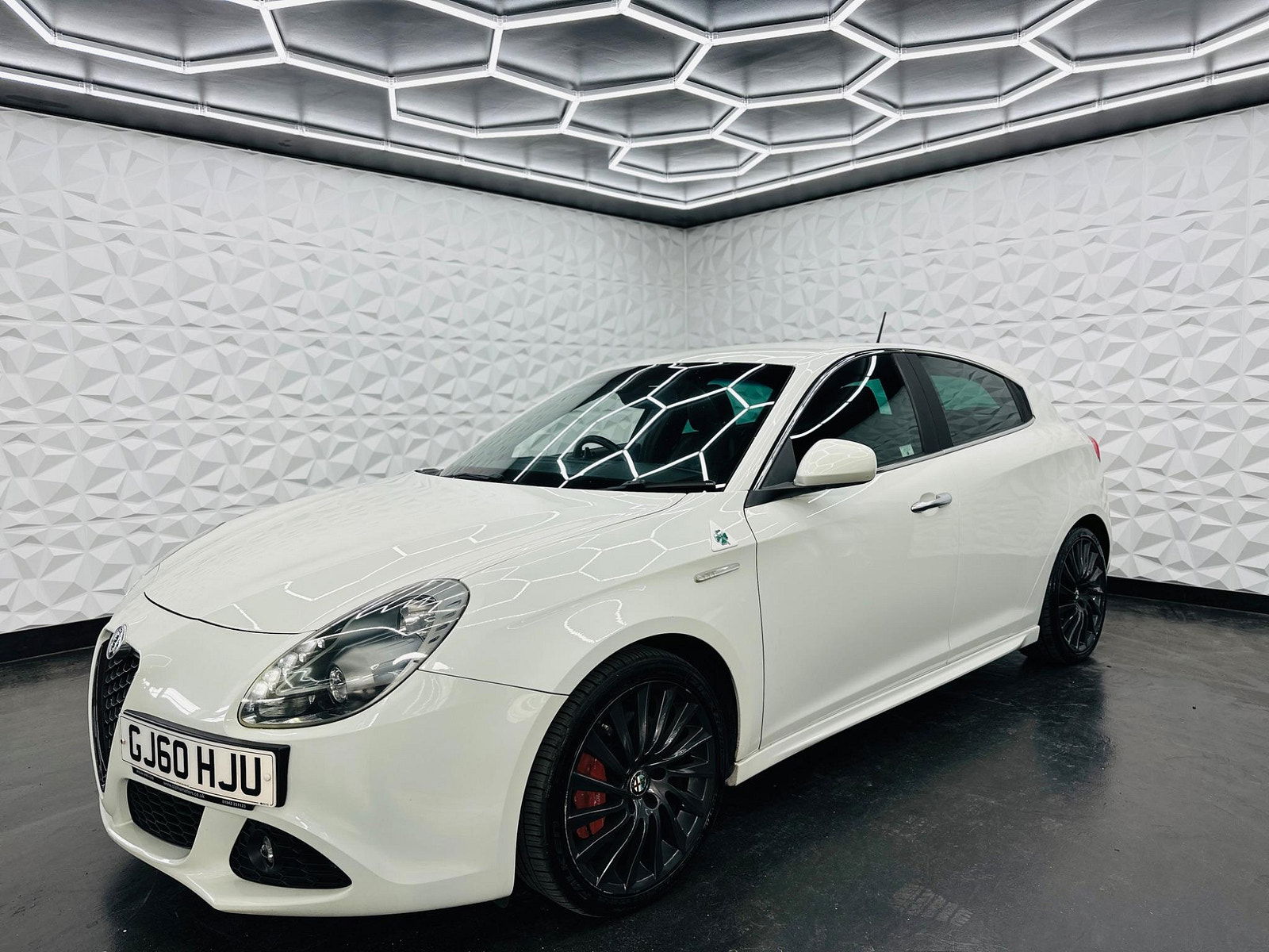Alfa Romeo Giulietta 1750 TBi Cloverleaf Euro 5 5dr 5dr Manual 2010