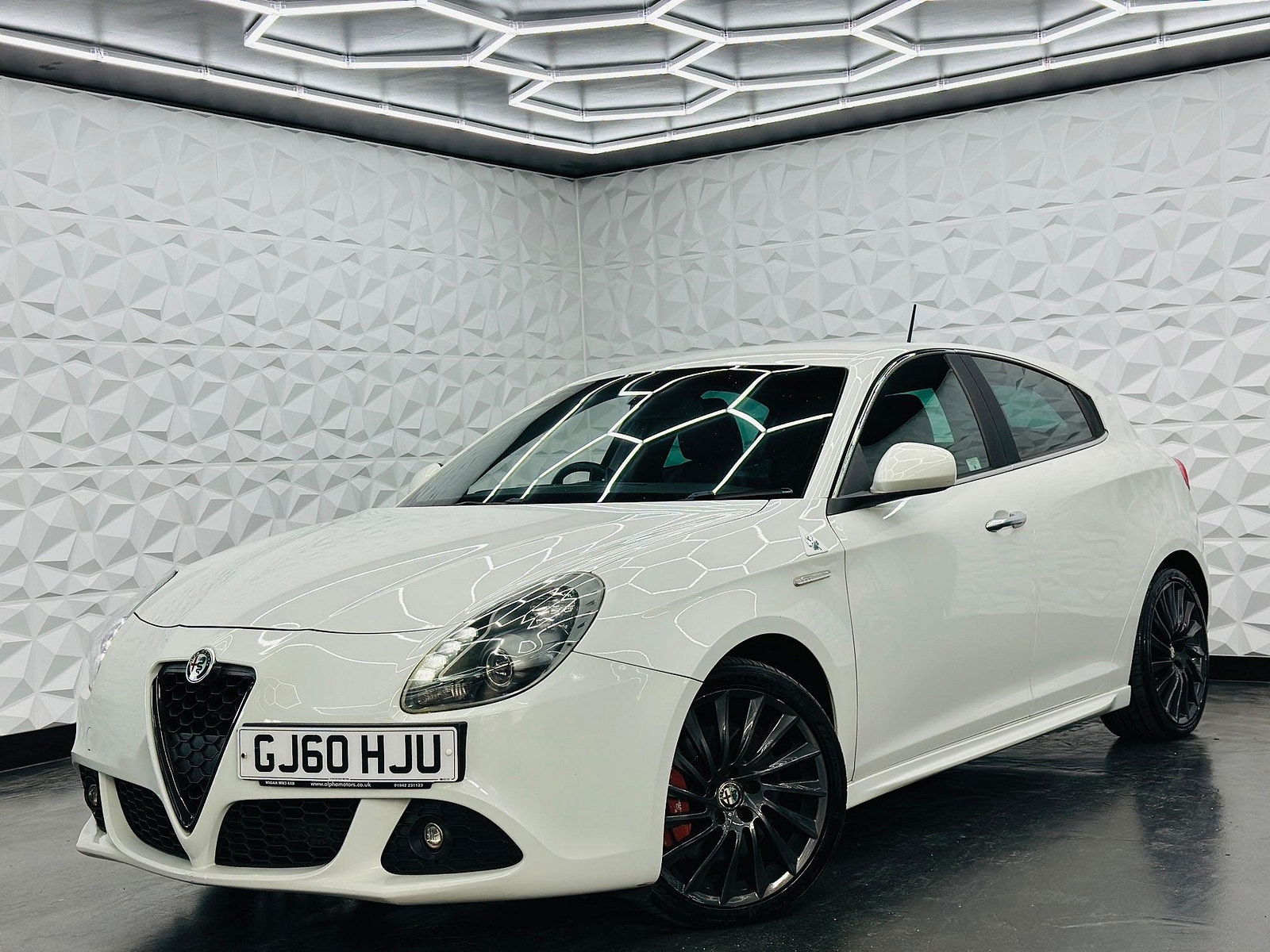 Alfa Romeo Giulietta 1750 TBi Cloverleaf Euro 5 5dr 5dr Manual 2010