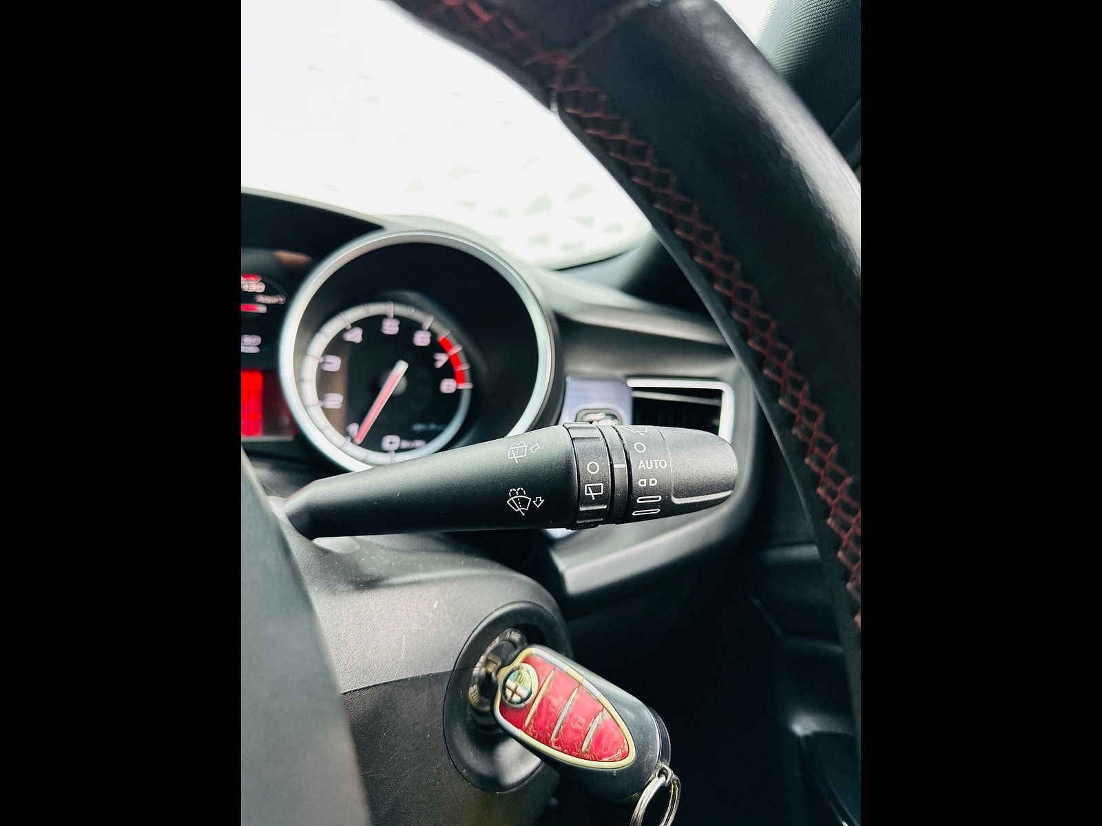 Alfa Romeo Giulietta 1750 TBi Cloverleaf Euro 5 5dr 5dr Manual 2010