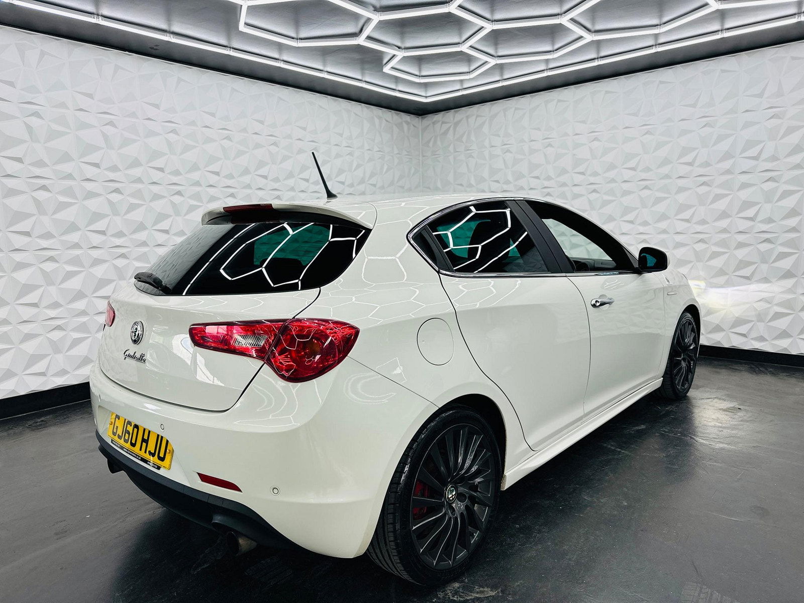 Alfa Romeo Giulietta 1750 TBi Cloverleaf Euro 5 5dr 5dr Manual 2010