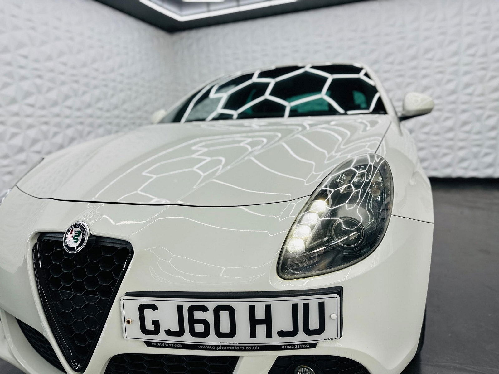 Alfa Romeo Giulietta 1750 TBi Cloverleaf Euro 5 5dr 5dr Manual 2010