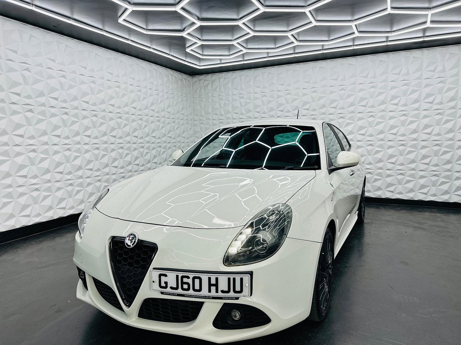 Alfa Romeo Giulietta 1750 TBi Cloverleaf Euro 5 5dr 5dr Manual 2010