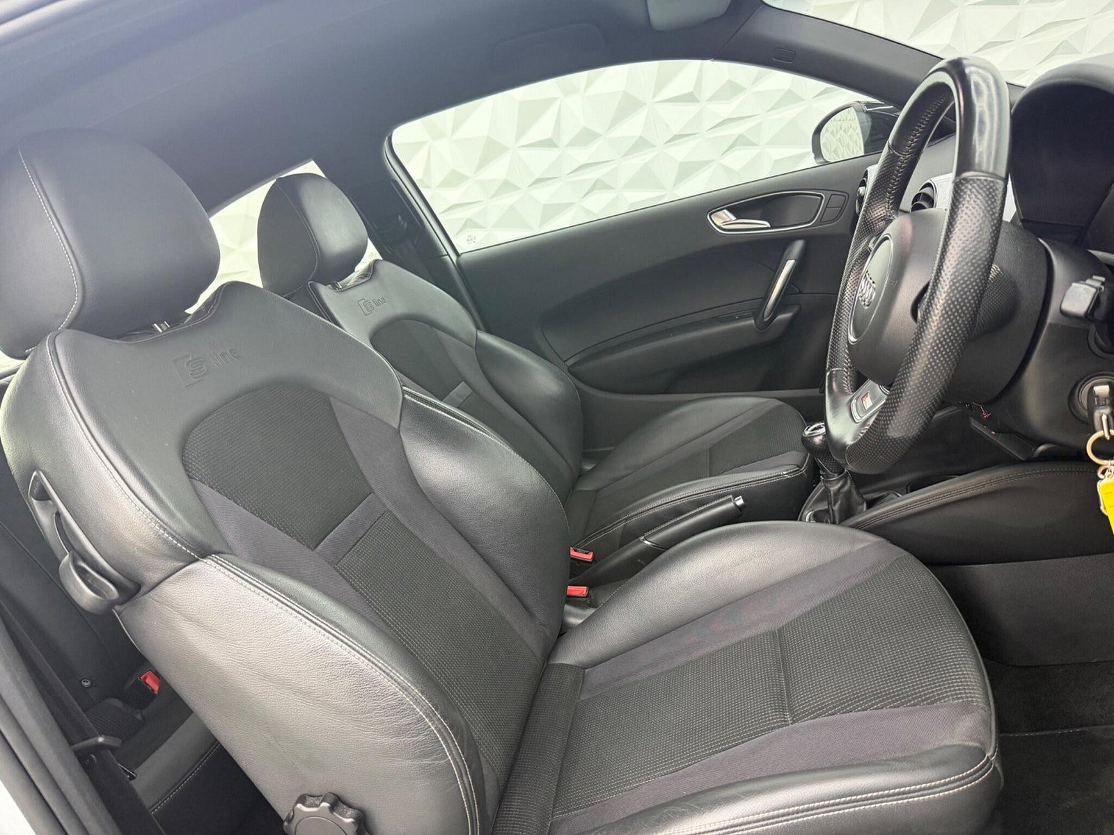 Audi A1 1.6 TDI S line Style Edition Euro 5 (s/s) 3dr 3dr Manual 2014