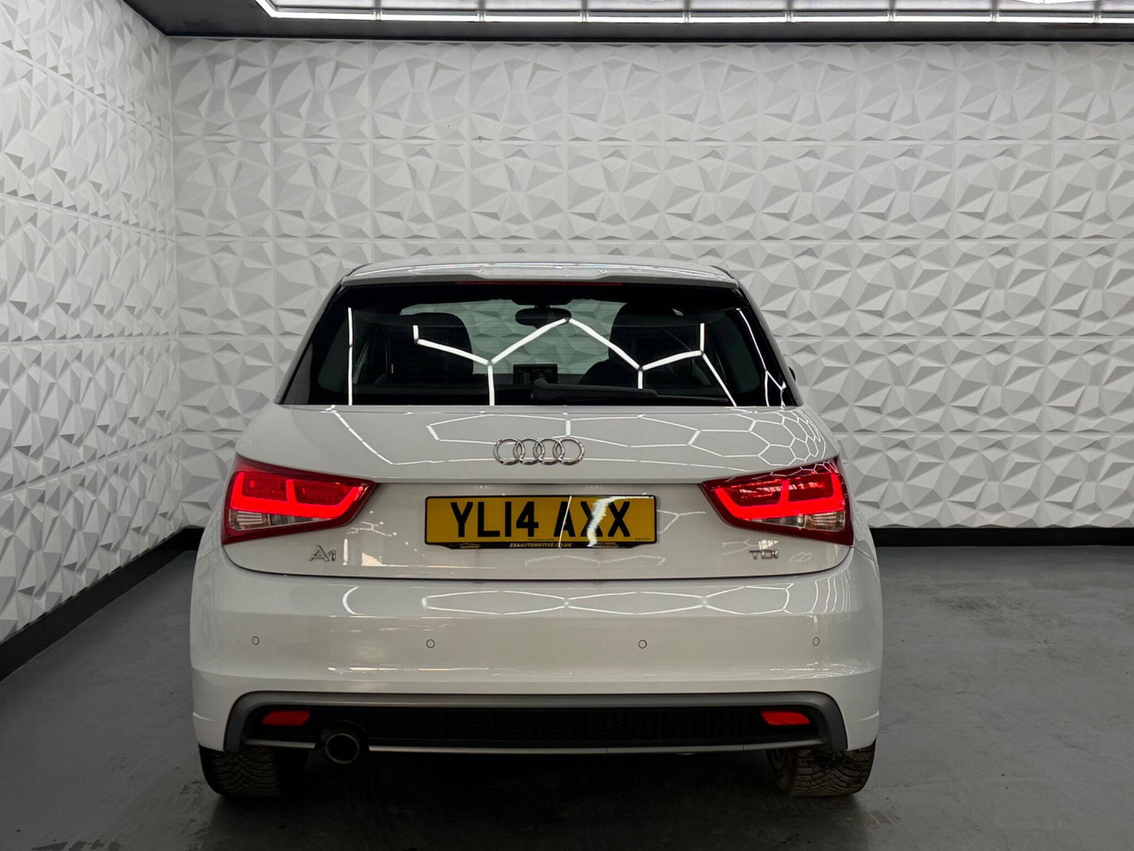 Audi A1 1.6 TDI S line Style Edition Euro 5 (s/s) 3dr 3dr Manual 2014