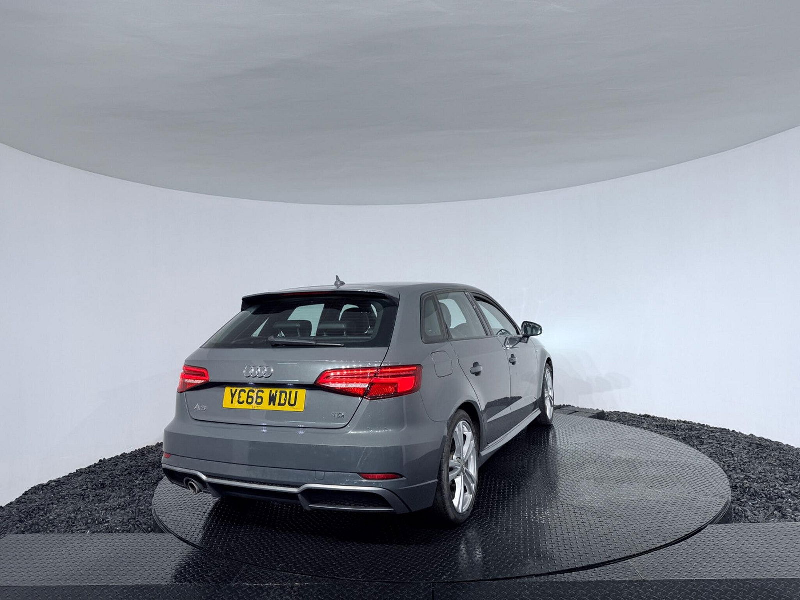 Audi A3 1.6 TDI S line Sportback Euro 6 (s/s) 5dr 5dr Manual 2016