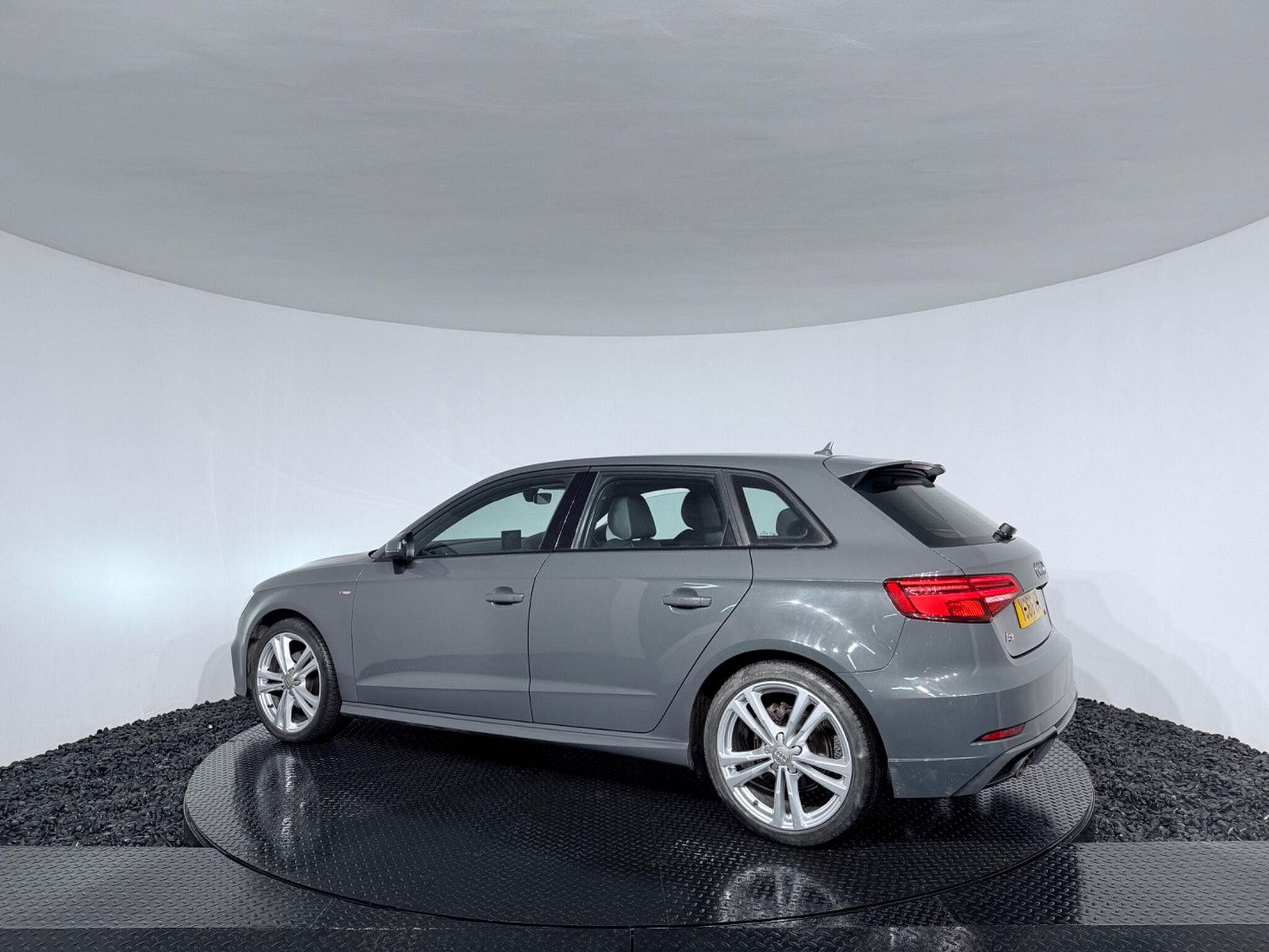 Audi A3 1.6 TDI S line Sportback Euro 6 (s/s) 5dr 5dr Manual 2016